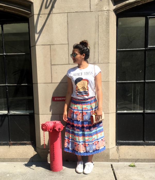 What to Wear With a Printed Skirt 2