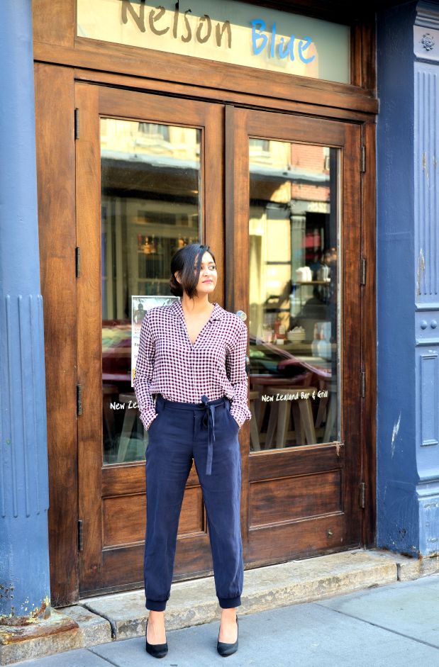 how-to-wear-cargo-pants-outfit-1