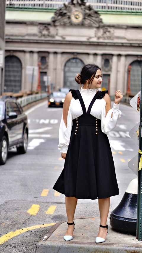 How to wear Pinafore or Overall trend 1